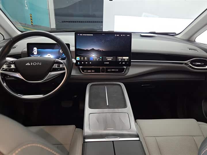Фото 12 - GAC Aion V