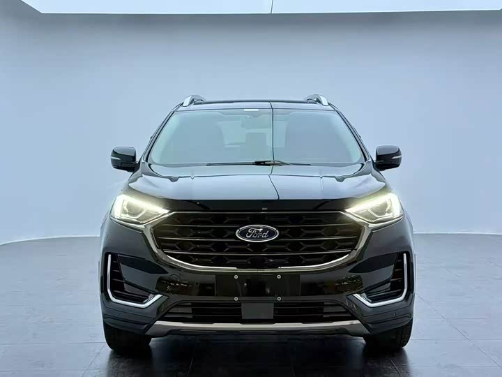Фото 2 - Ford Edge