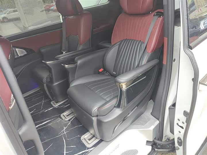 Фото 14 - GAC Trumpchi M8