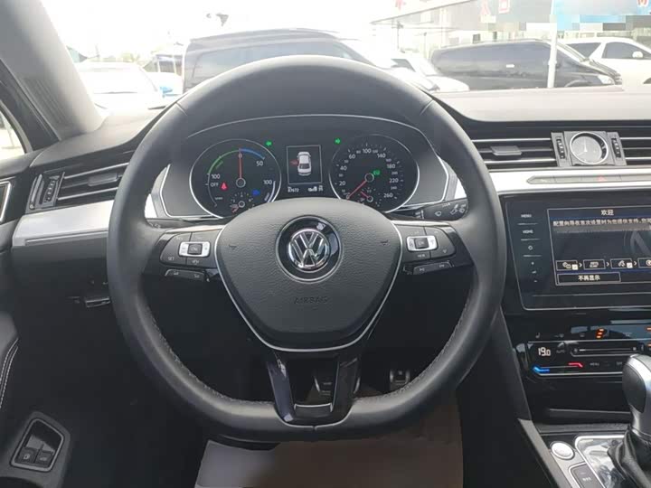 Фото 11 - Volkswagen Magotan GTE Hybrid