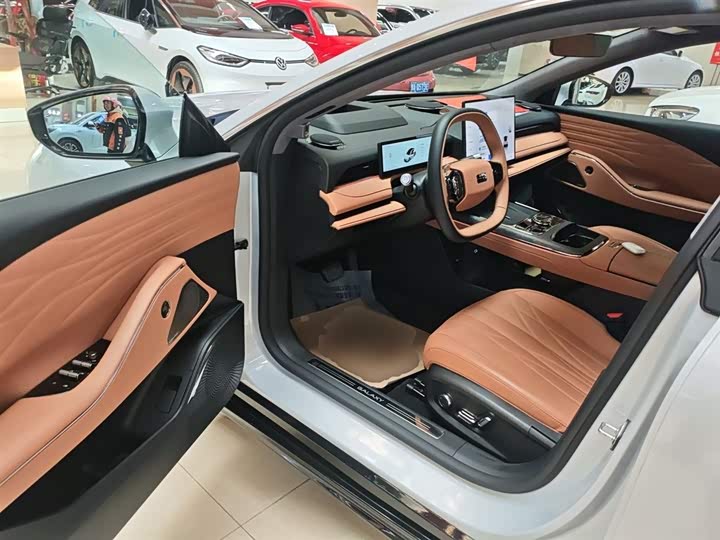 Фото 16 - Geely Galaxy Starshine 8 EM-i