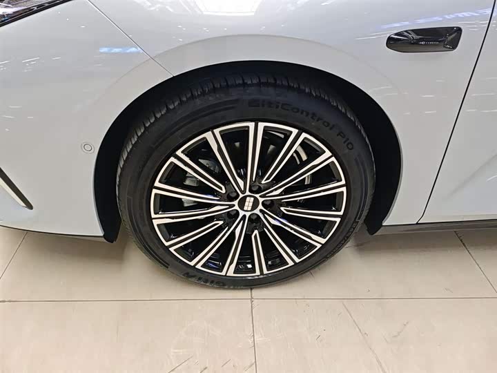 Фото 23 - Geely Galaxy Starshine 8 EM-i