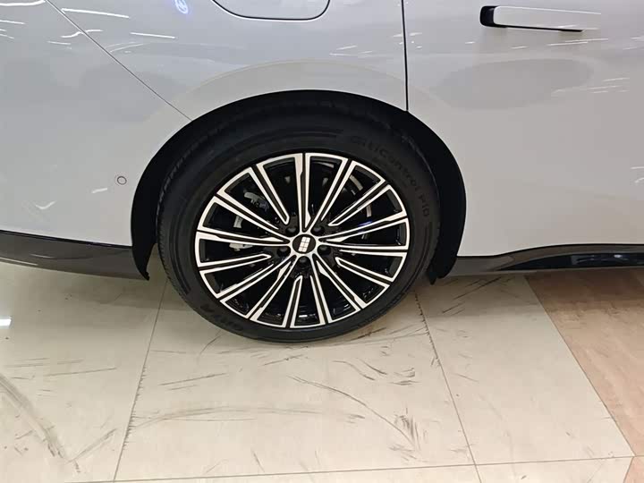 Фото 26 - Geely Galaxy Starshine 8 EM-i