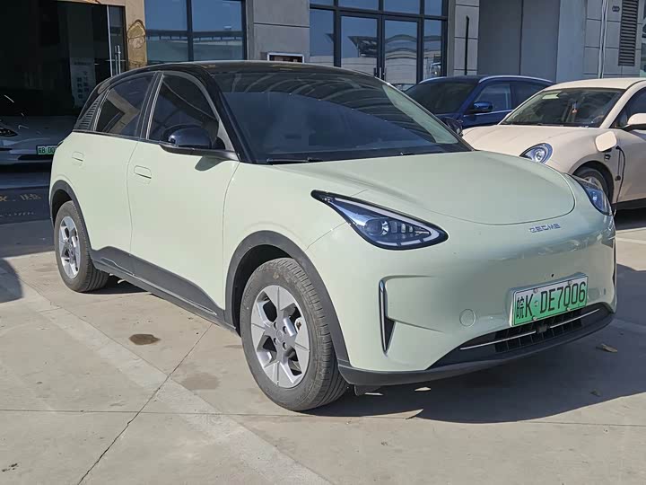 Фото 3 - Geely Galaxy Geome