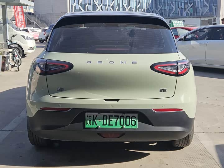 Фото 7 - Geely Galaxy Geome