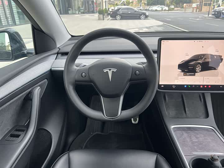 Фото 24 - Tesla Model Y