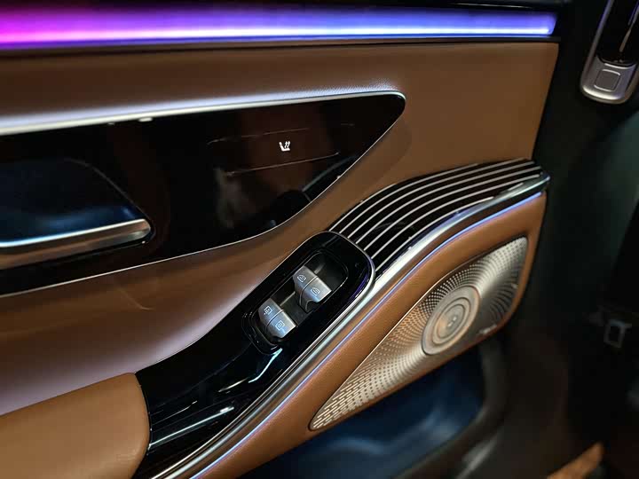 Фото 12 - Mercedes-Benz S-Class