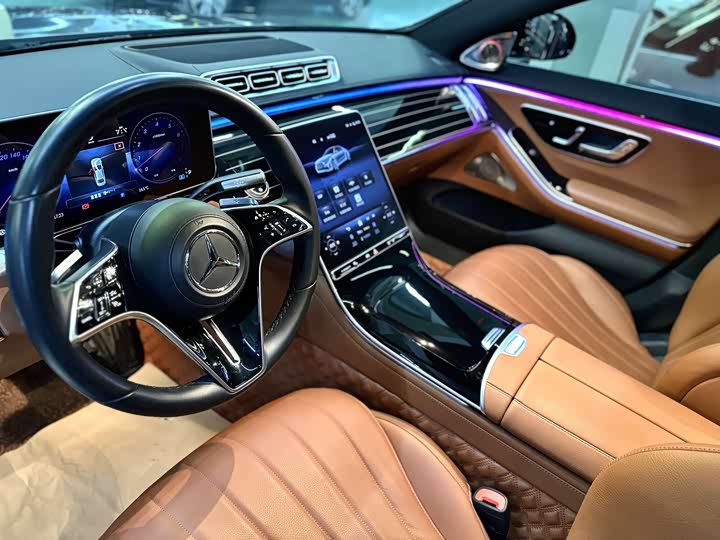 Фото 5 - Mercedes-Benz S-Class