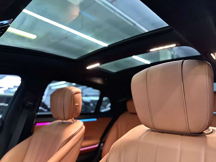 Фото 6 - Mercedes-Benz S-Class