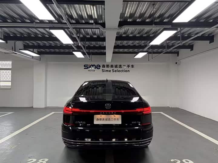 Фото 5 - Volkswagen Passat