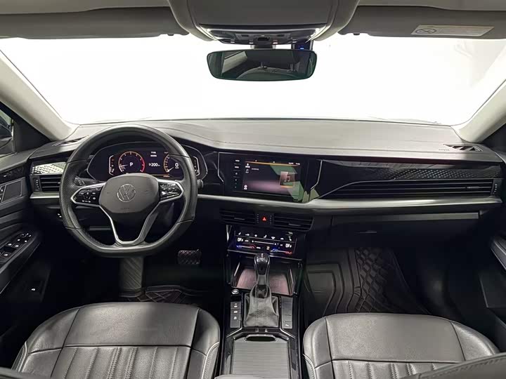 Фото 8 - Volkswagen Passat