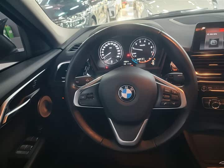 Фото 12 - BMW 1 Series