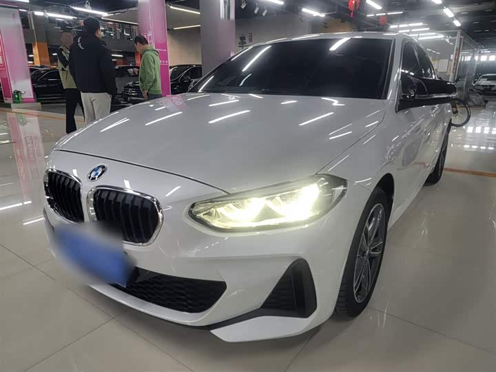 Фото 3 - BMW 1 Series