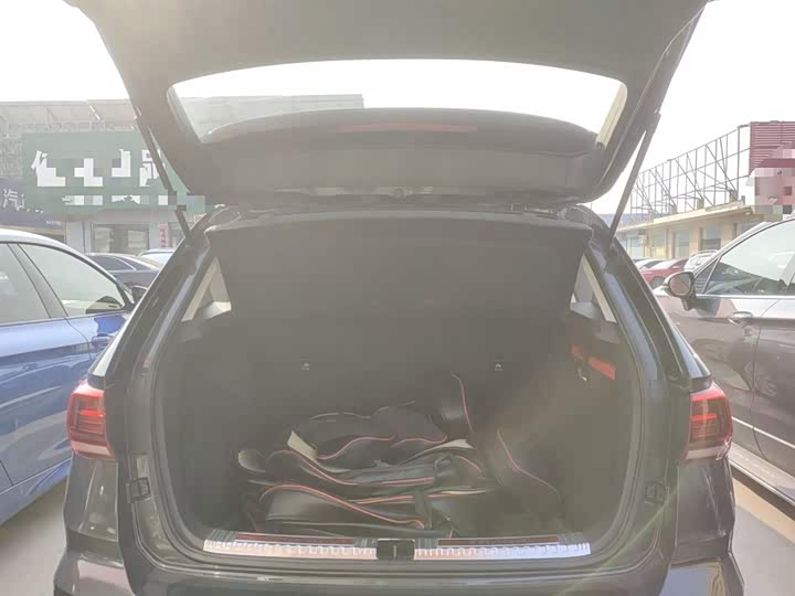 Фото 19 - Volkswagen Tharu