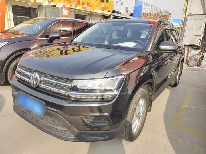 Фото 2 - Volkswagen Tharu