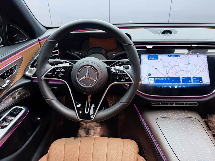 Фото 6 - Mercedes-Benz E-Class