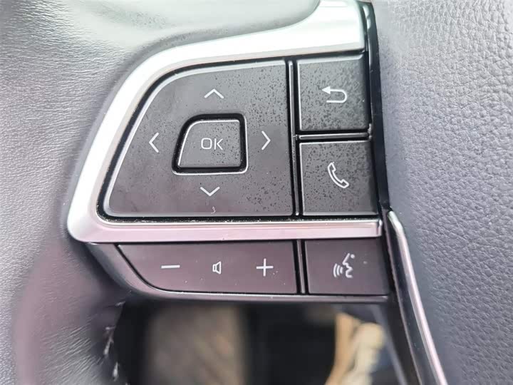 Фото 22 - Toyota Crown Kluger