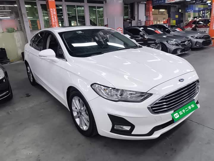 Фото 4 - Ford Mondeo