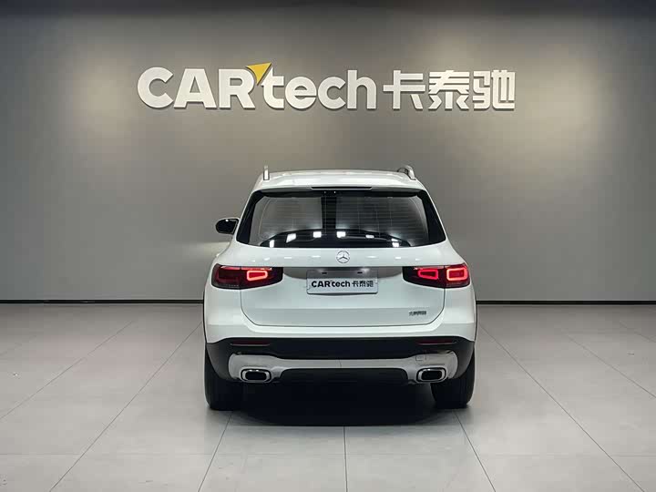 Фото 13 - Mercedes-Benz GLB-Class