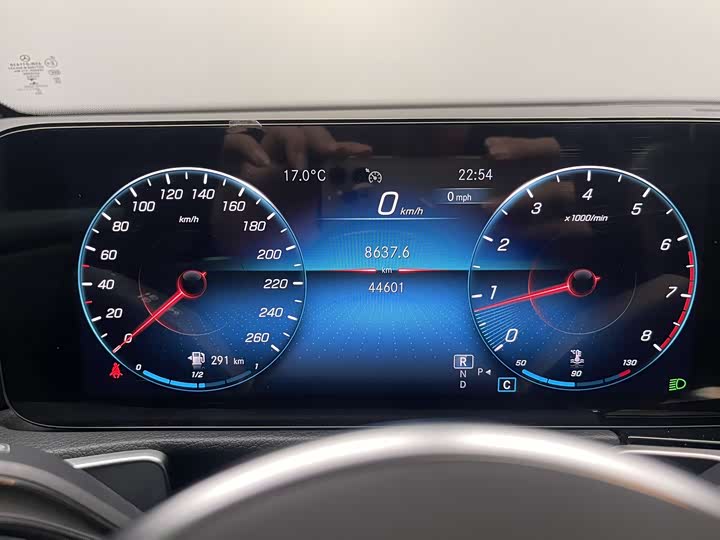 Фото 26 - Mercedes-Benz GLB-Class