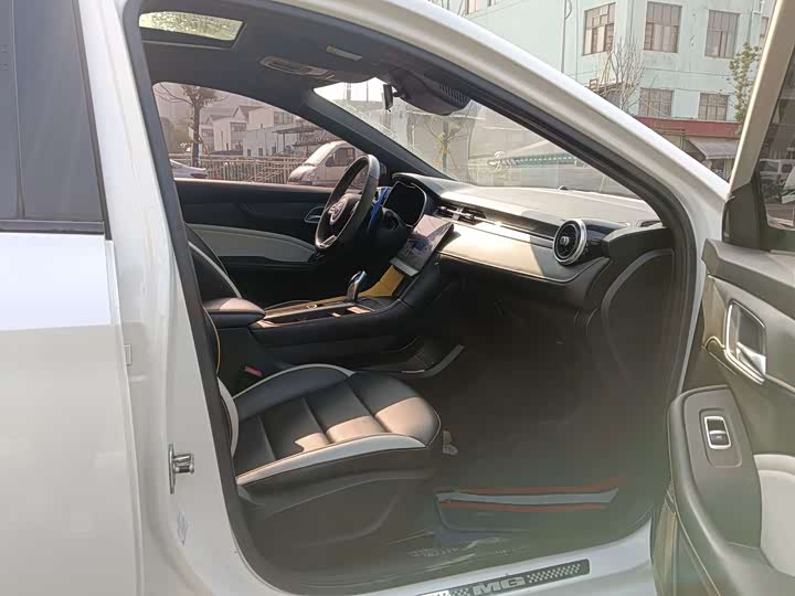 Фото 13 - MG Motor 6