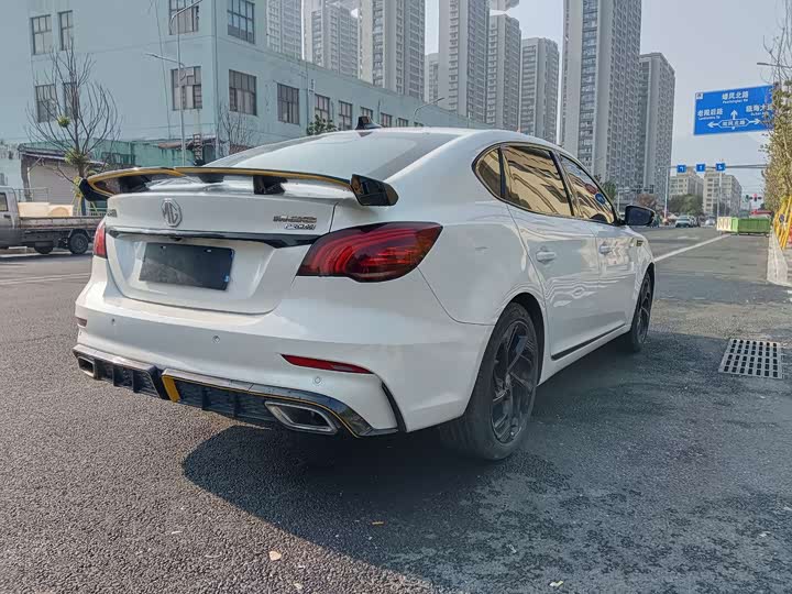 Фото 16 - MG Motor 6