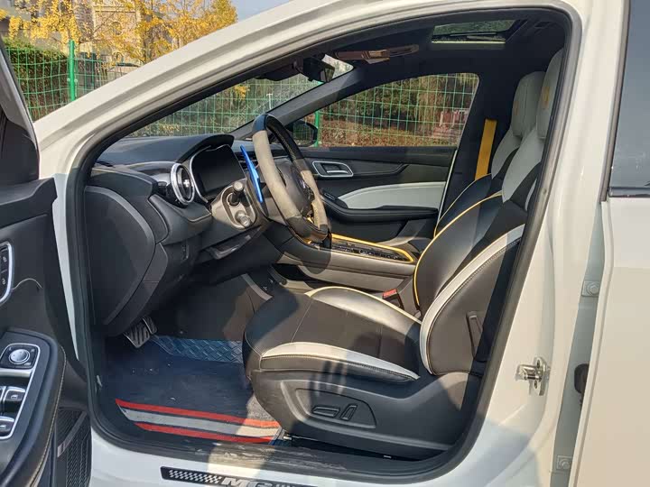 Фото 7 - MG Motor 6