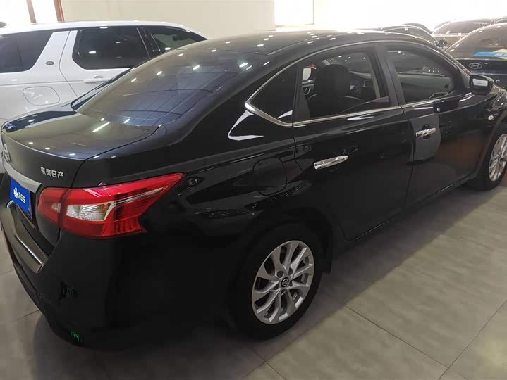 Фото 3 - Nissan Sylphy