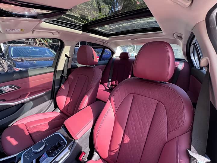 Фото 15 - BMW 3 Series