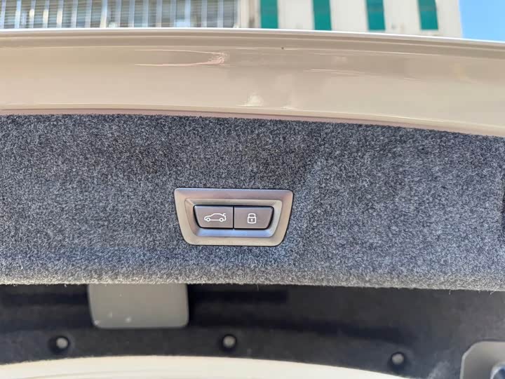 Фото 21 - BMW 3 Series