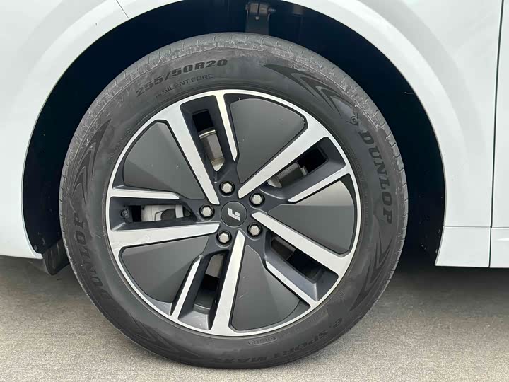 Фото 5 - LiXiang L6