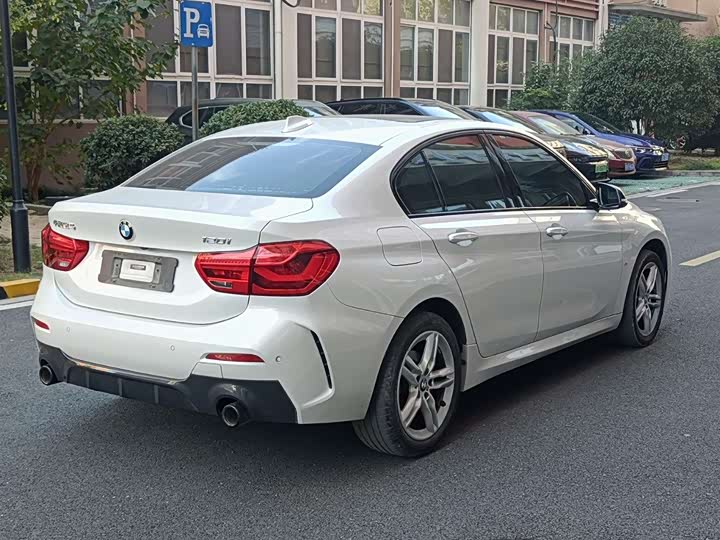 Фото 4 - BMW 1 Series