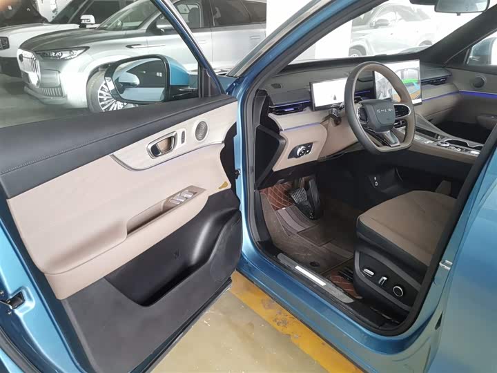 Фото 16 - Chery Tiggo 8 Plus C-DM