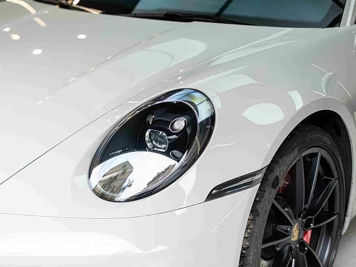 Фото 4 - Porsche 911