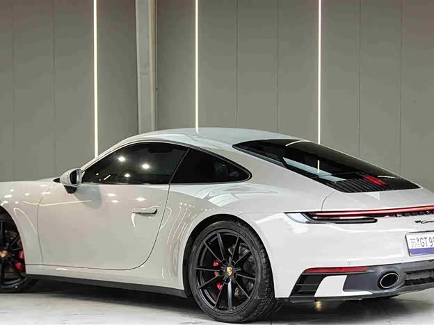 Фото 7 - Porsche 911