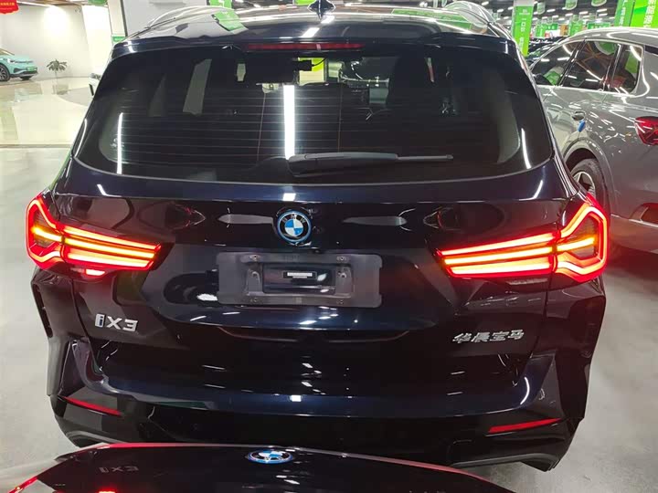 Фото 5 - BMW iX3