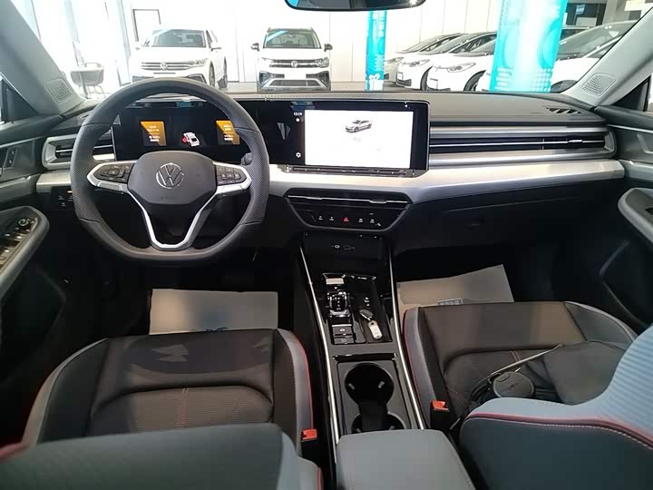 Фото 10 - Volkswagen Lamando L