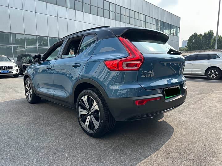 Фото 13 - Volvo XC40 EV