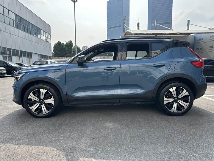 Фото 14 - Volvo XC40 EV