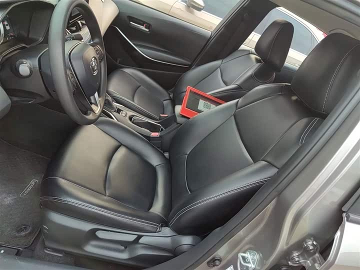 Фото 15 - Toyota Corolla