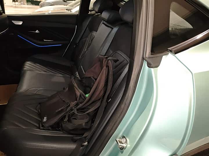 Фото 14 - Changan Deepal SL03