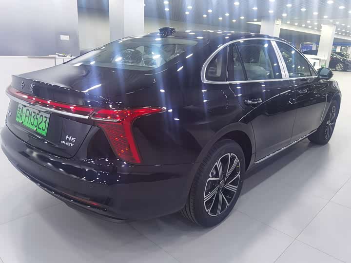 Фото 4 - Hongqi H5 Hybrid
