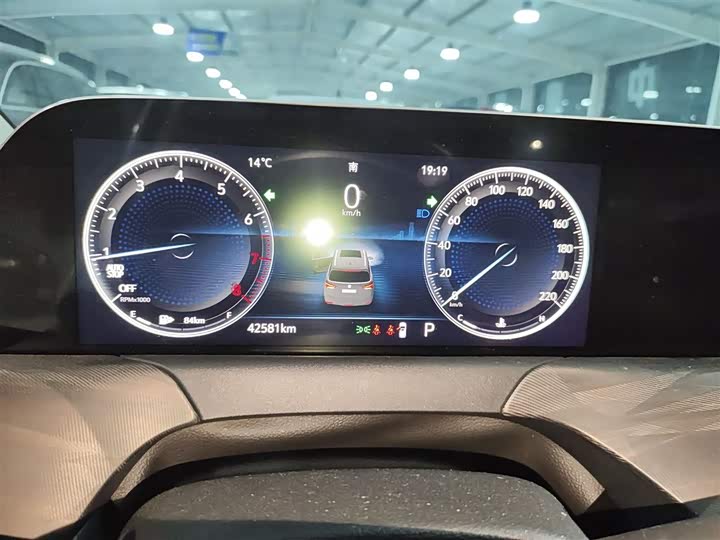 Фото 12 - Buick GL6