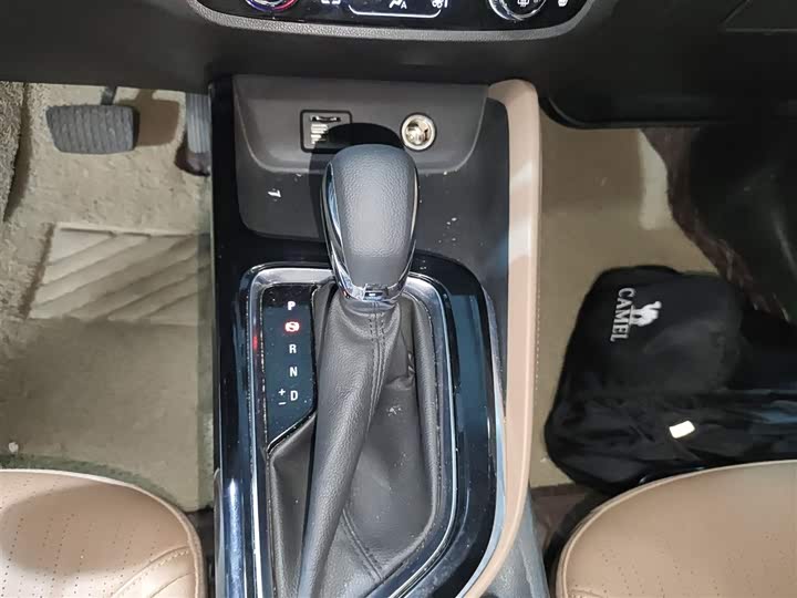 Фото 14 - Buick GL6