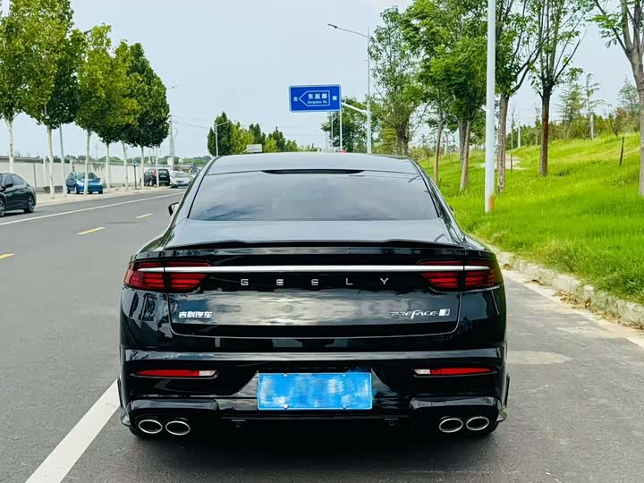 Фото 8 - Geely Preface