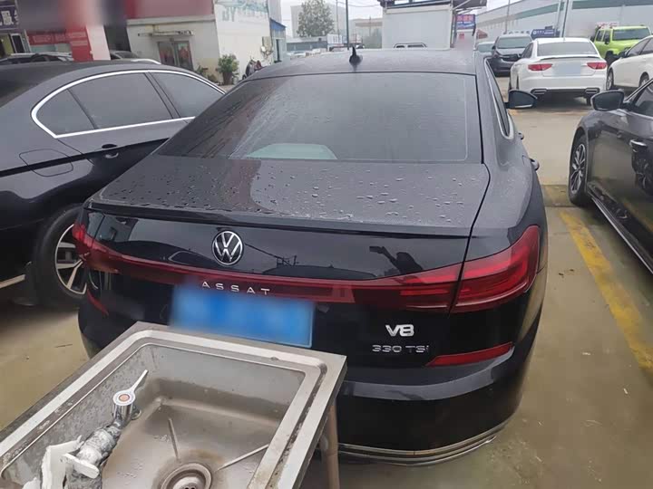 Фото 12 - Volkswagen Passat