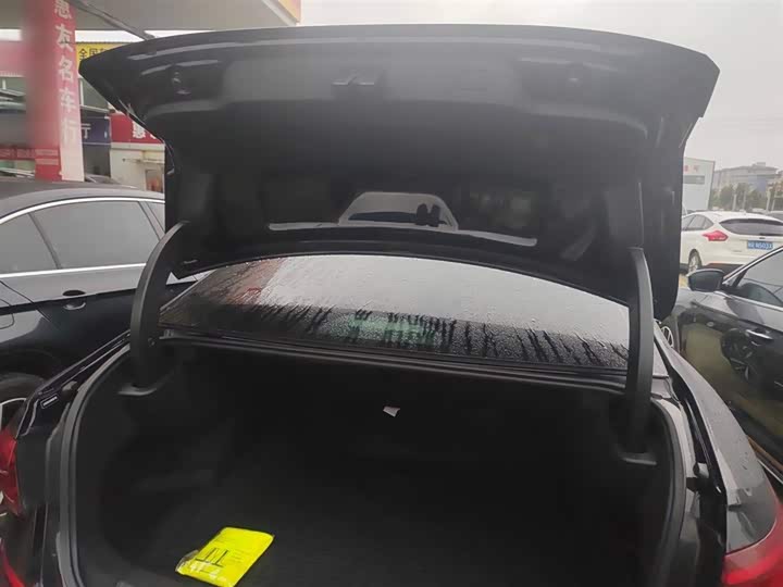 Фото 14 - Volkswagen Passat