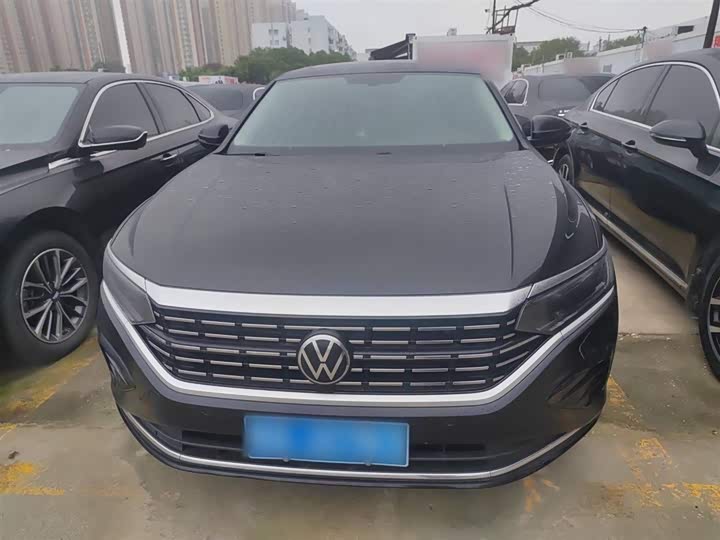 Фото 7 - Volkswagen Passat