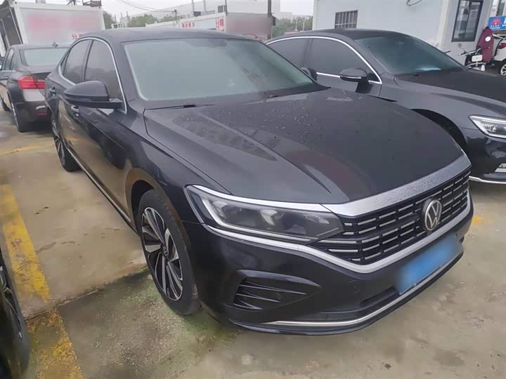 Фото 8 - Volkswagen Passat