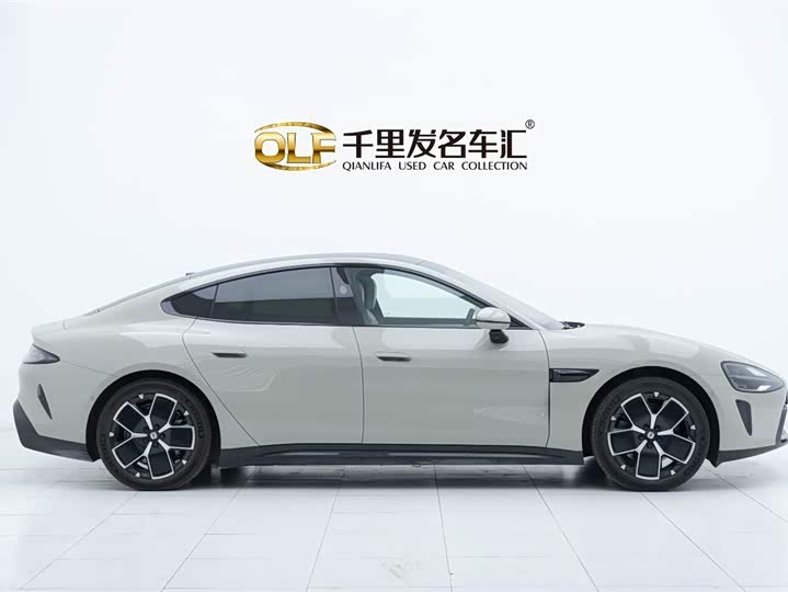 Фото 14 - Xiaomi SU7